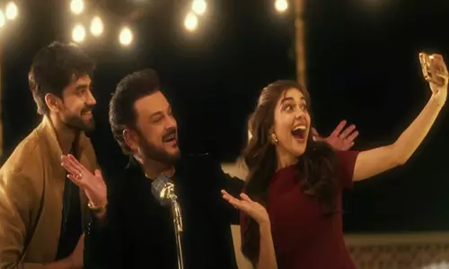 अदनान सामी और आशा भोसले का गाना Aao Na रिलीज़