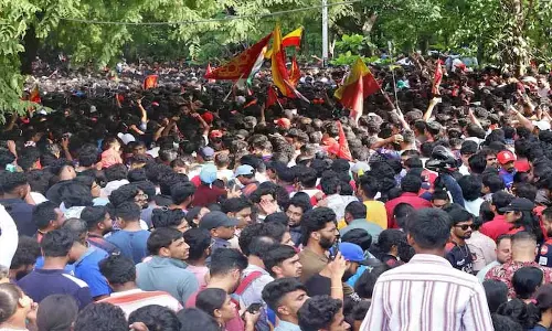 भगदड़ केस में बड़ी कार्रवाई, RCB अफसर समेत 4 गिरफ्तार भगदड़ केस में बड़ी कार्रवाई, RCB अफसर समेत 4 गिरफ्तार