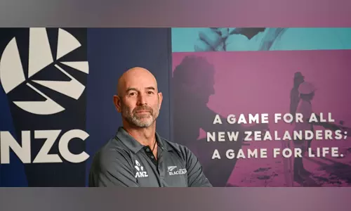 रॉब वाल्टर को New Zealand पुरुष क्रिकेट टीम का सभी प्रारूपों में मुख्य कोच नियुक्त किया गया रॉब वाल्टर को New Zealand पुरुष क्रिकेट टीम का सभी प्रारूपों में मुख्य कोच नियुक्त किया गया