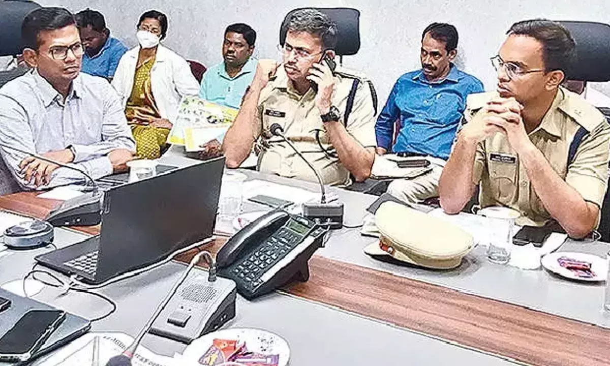 Andhra: 62 मामलों में 7,082 किलोग्राम गांजा जब्त Andhra: 62 मामलों में 7,082 किलोग्राम गांजा जब्त