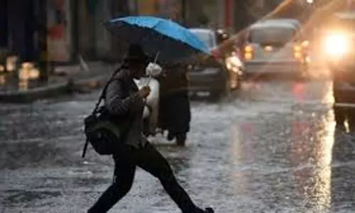 Bihar Weather  : तेज आंधी के साथ शुरू हुई बारिश, लोगों ने ली राहत की सांस