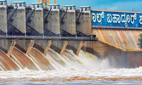 अलमट्टी बांध की ऊंचाई पर महाराष्ट्र के मुख्यमंत्री की आपत्ति राजनीति से प्रेरित: Bommai अलमट्टी बांध की ऊंचाई पर महाराष्ट्र के मुख्यमंत्री की आपत्ति राजनीति से प्रेरित: Bommai
