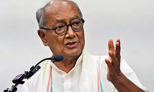 कांग्रेस के वरिष्ठ नेता दिग्विजय सिंह ने बताया, क्यों बनाई मंच से दूरी