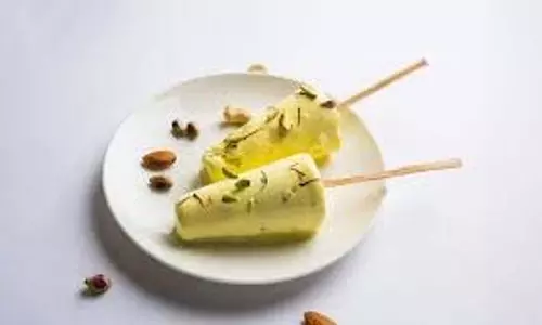 Malai Kulfi: घर पर बनाएं मुंह में घुल जाने वाली मलाई कुल्फी, जानें आसान रेसिपी