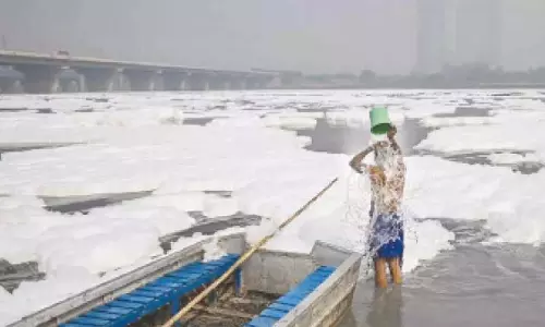 Yamuna  प्रदूषण, धुंध दिल्ली में सबसे बड़ी पर्यावरणीय समस्याएँ: सुप्रीम कोर्ट के न्यायाधीश संजय करोल