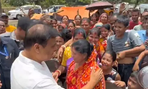 Assam CM ने हैलाकांडी राहत शिविर का जायजा लिया
