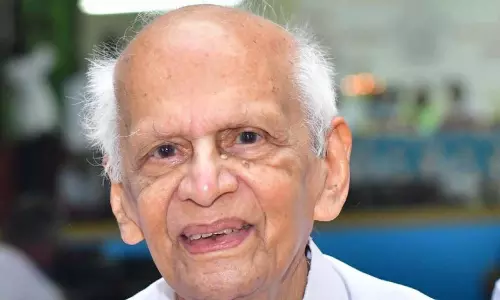 Kerala : वयोवृद्ध कांग्रेस नेता थेन्नला बालकृष्ण पिल्लई का 95 वर्ष की आयु में निधन