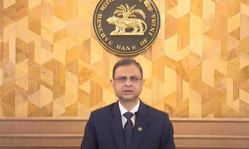 RBI ने महंगाई अनुमान 3.7% किया, FY26 में 6.5% वृद्धि का अनुमान बरकरार RBI ने महंगाई अनुमान 3.7% किया, FY26 में 6.5% वृद्धि का अनुमान बरकरार