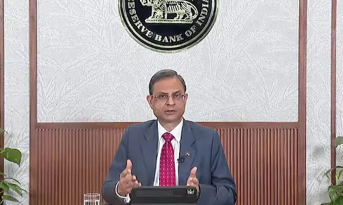 वैश्विक अनिश्चितता के बीच RBI ने 50 bps दर कटौती से चौंकाया वैश्विक अनिश्चितता के बीच RBI ने 50 bps दर कटौती से चौंकाया