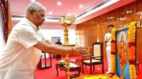 Kerala: भारत माता के चित्र पर विवाद, राज्यपाल और सरकार में मतभेद