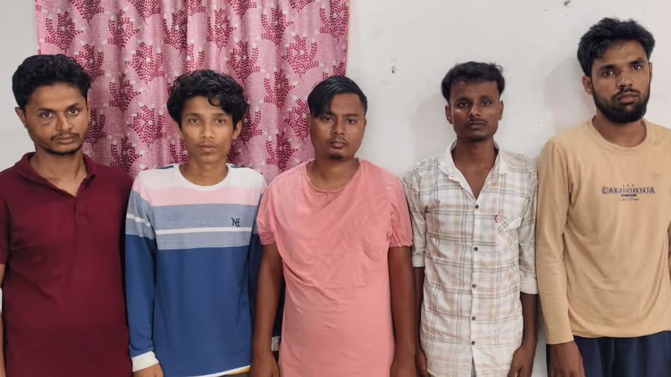 Assam पुलिस ने मोरीगांव में साइबर धोखाधड़ी गिरोह का भंडाफोड़ किया पांच गिरफ्तार Assam पुलिस ने मोरीगांव में साइबर धोखाधड़ी गिरोह का भंडाफोड़ किया पांच गिरफ्तार
