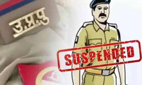 Rae Bareli: रिश्वत मांगने के आरोप में दरोगा और सिपाही निलंबित