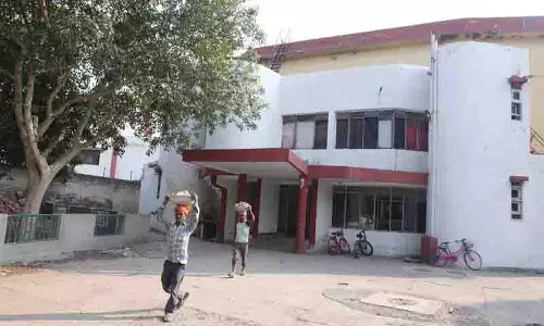 Jalandhar: टेबल टेनिस हॉल के नवीनीकरण से खिलाड़ियों का अभ्यास बाधित Jalandhar: टेबल टेनिस हॉल के नवीनीकरण से खिलाड़ियों का अभ्यास बाधित