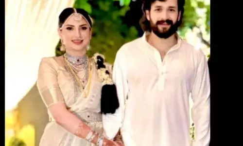 Akhil Akkineni बने दूल्हा, ज़ैनब संग बंधे विवाह बंधन में Akhil Akkineni बने दूल्हा, ज़ैनब संग बंधे विवाह बंधन में