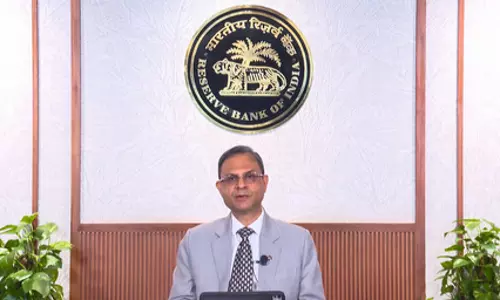 आरबीआई ने गोल्ड लोन-टू-वैल्यू रेश्यो को बढ़ाकर 85 प्रतिशत किया आरबीआई ने गोल्ड लोन-टू-वैल्यू रेश्यो को बढ़ाकर 85 प्रतिशत किया