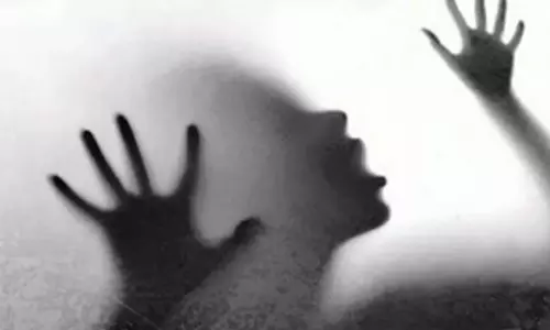 Odisha: चार युवकों ने दो नाबालिग लड़कियों के साथ सामूहिक बलात्कार किया, पुलिस ने तलाश शुरू की