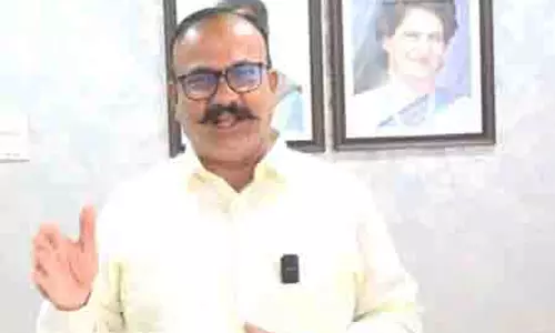 Mumbai: कांग्रेस ने समृद्धि एक्सप्रेसवे परियोजना में भ्रष्टाचार पर श्वेत पत्र की मांग की Mumbai: कांग्रेस ने समृद्धि एक्सप्रेसवे परियोजना में भ्रष्टाचार पर श्वेत पत्र की मांग की