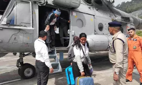 Bengal: भारतीय वायुसेना के छह हेलीकॉप्टरों ने लाचेन से 199 फंसे पर्यटकों को वापस लाया