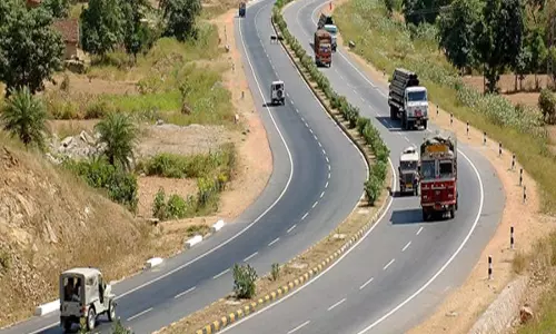 Jharkhand: सड़कों और पुलों पर बड़ा निवेश, इंफ्रास्ट्रक्चर होगा मजबूत Jharkhand: सड़कों और पुलों पर बड़ा निवेश, इंफ्रास्ट्रक्चर होगा मजबूत