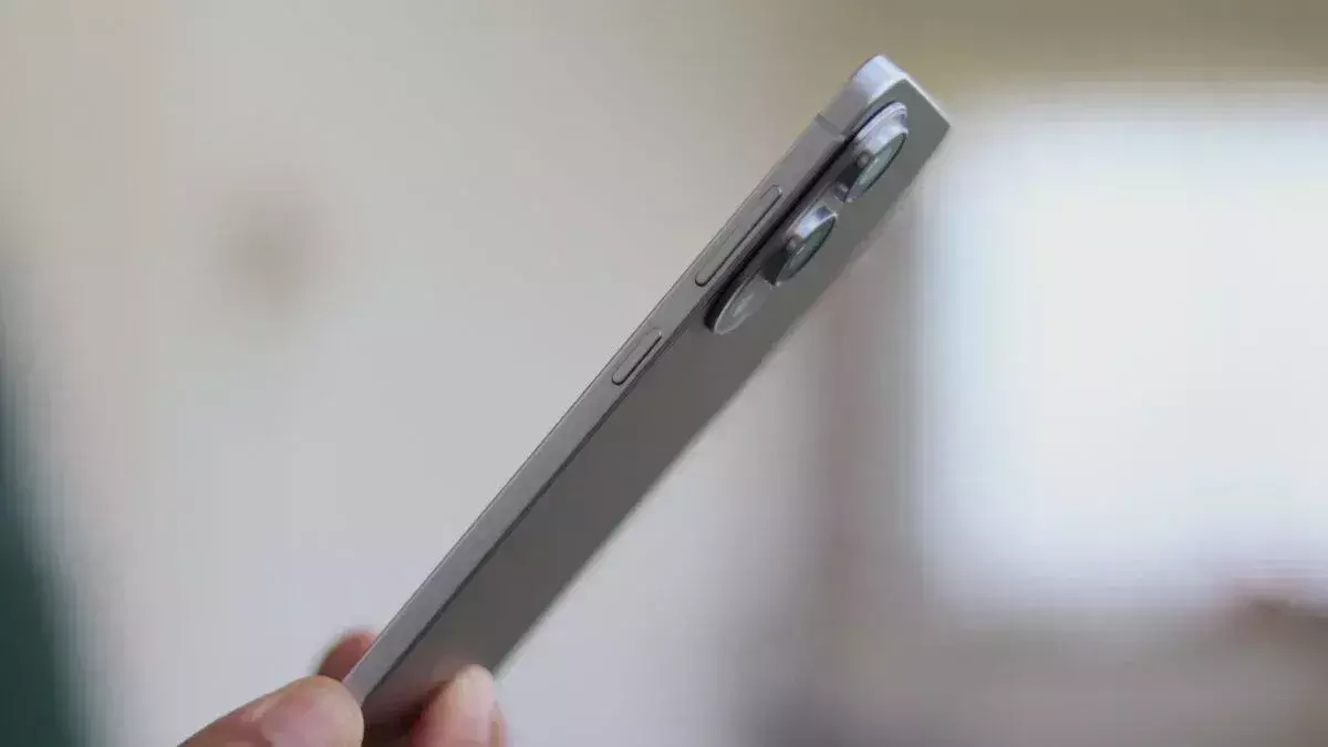 Samsung Galaxy S25 Edge की बिक्री धीमी, कंपनी को करना पड़ रहा संघर्ष