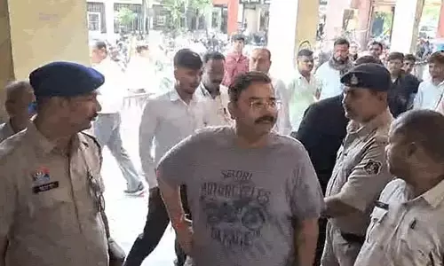 विजय भाटिया 9 जून तक न्यायिक रिमांड में भेजा गया विजय भाटिया 9 जून तक न्यायिक रिमांड में भेजा गया