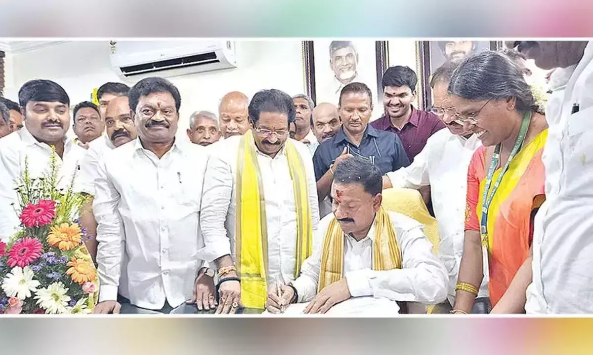 मक्केना ने GDCC बैंक के अध्यक्ष का पदभार संभाला