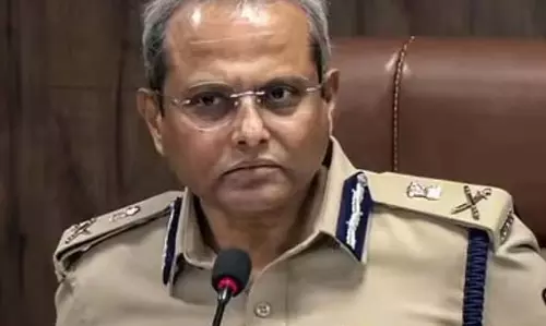 Karnataka:बेंगलुरु भगदड़ की घटना के लिए कमिश्नर ने दोषी क्यों ठहराया?