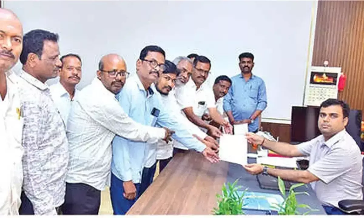 APUWJ ने पत्रकारों के बच्चों के लिए मुफ्त शिक्षा की मांग करते हुए याचिका दायर की