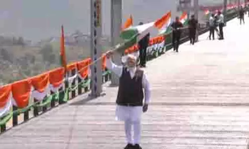 PM Modi ने जम्मू-कश्मीर में चिनाब पुल का उद्घाटन किया