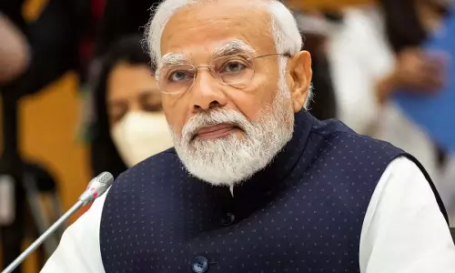 कनाडा के प्रधानमंत्री मार्क कार्नी ने पीएम नरेंद्र मोदी को किया फोन, G7 समिट में शामिल होने का दिया न्यौता कनाडा के प्रधानमंत्री मार्क कार्नी ने पीएम नरेंद्र मोदी को किया फोन, G7 समिट में शामिल होने का दिया न्यौता