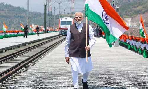 जम्मू और कश्मीर भारत का मुकुट रत्न है: PM मोदी