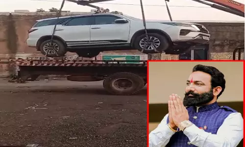 फॉर्च्यूनर छोड़कर फरार हुआ वीरेंद्र तोमर, पुरानी बस्ती पुलिस ने की बड़ी कार्रवाई