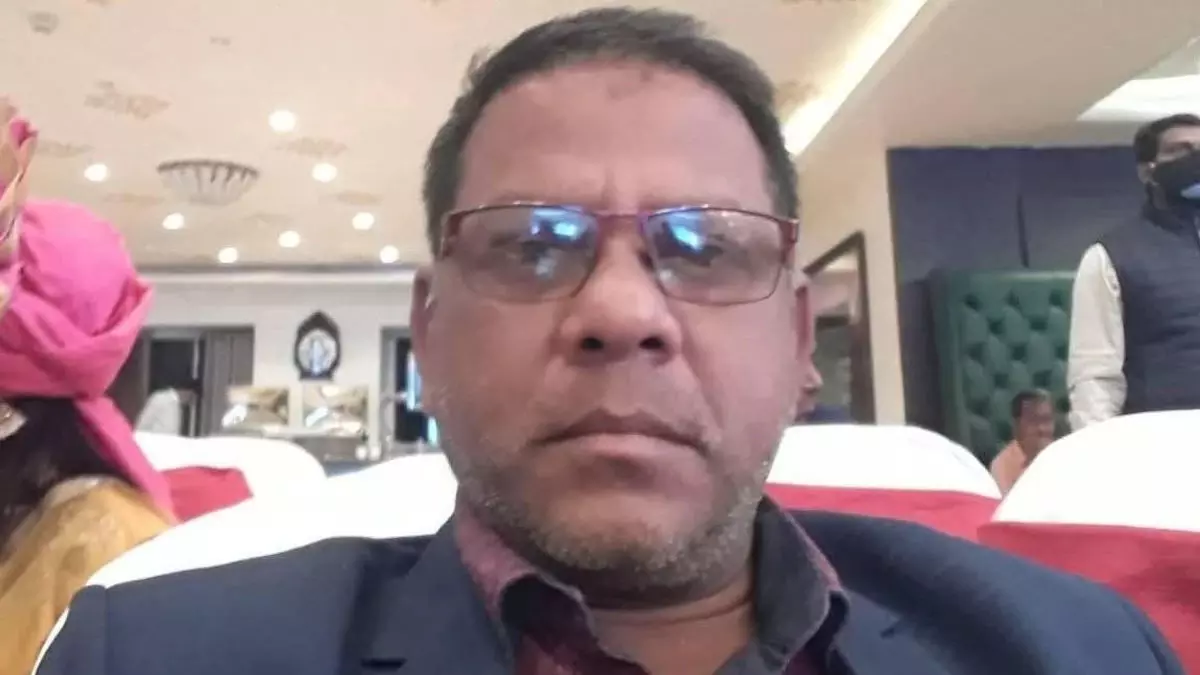 कार्डियक अरेस्ट से फुटबॉल कोच की मौत, जीत का जश्न बदला मातम में कार्डियक अरेस्ट से फुटबॉल कोच की मौत, जीत का जश्न बदला मातम में