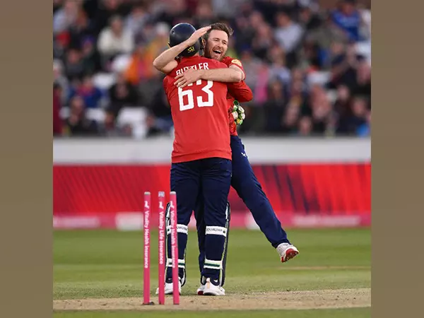 England ने पहले टी20 मैच में वेस्टइंडीज को 21 रन से हराया England ने पहले टी20 मैच में वेस्टइंडीज को 21 रन से हराया