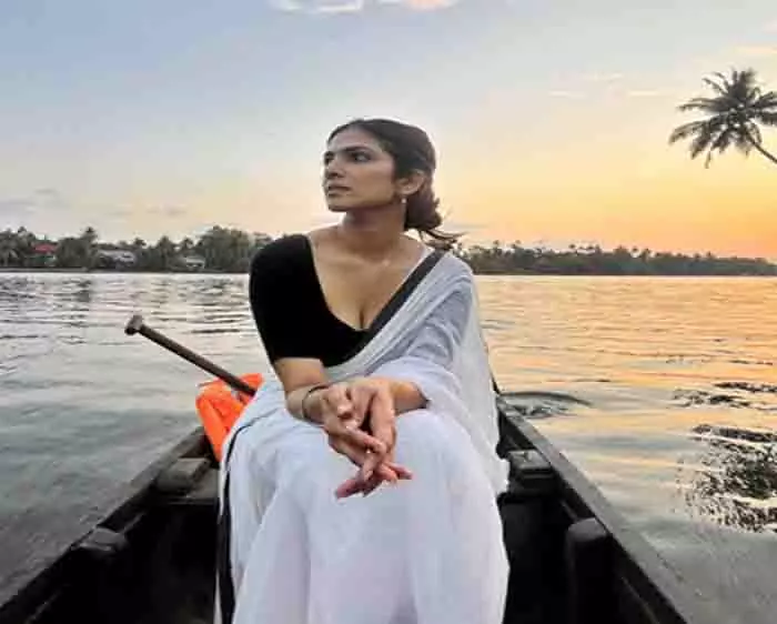 मालविका मोहनन ने Bangkok में सरदार 2 की शूटिंग की मालविका मोहनन ने Bangkok में सरदार 2 की शूटिंग की