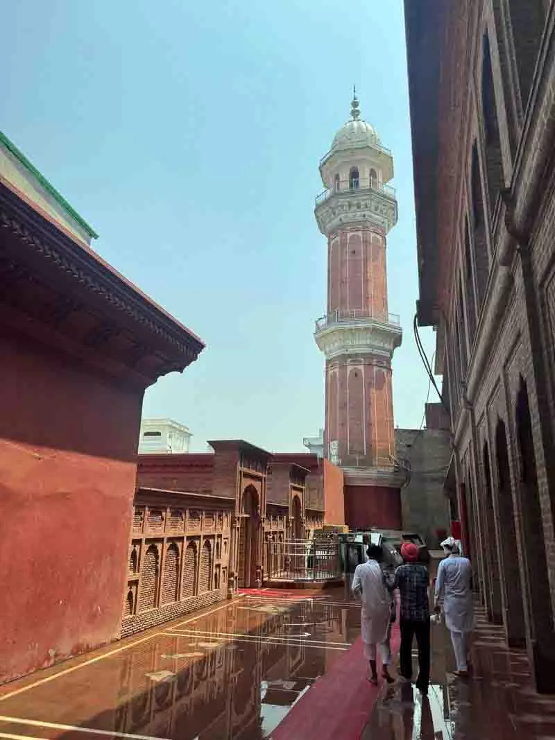 भव्य सिख संरचना Ramgarhia बुंगा में गूंजती है वीरता और आस्था की गूंज भव्य सिख संरचना Ramgarhia बुंगा में गूंजती है वीरता और आस्था की गूंज