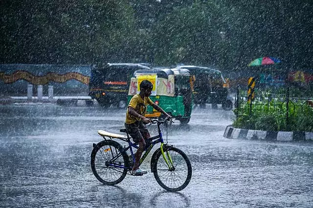 Tamil Nadu : 10 जून से भारी बारिश की चेतावनी Tamil Nadu : 10 जून से भारी बारिश की चेतावनी