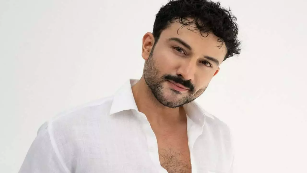 Sahil Salathia: सॉफ्टवेयर इंजीनियर से रियलिटी शो प्रतियोगी तक Sahil Salathia: सॉफ्टवेयर इंजीनियर से रियलिटी शो प्रतियोगी तक