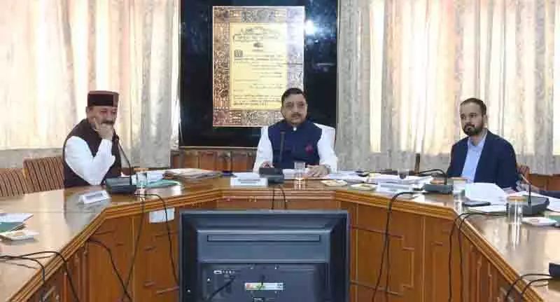 MP Suresh Kashyap ने शिमला में केंद्रीय योजनाओं की प्रगति की समीक्षा की MP Suresh Kashyap ने शिमला में केंद्रीय योजनाओं की प्रगति की समीक्षा की