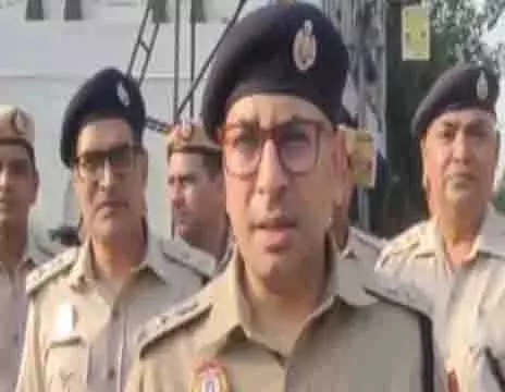 ईद-उल-अजहा पर शांति और सौहार्द बनाए रखें: पश्चिमी दिल्ली DCP का संदेश ईद-उल-अजहा पर शांति और सौहार्द बनाए रखें: पश्चिमी दिल्ली DCP का संदेश