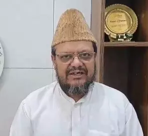 Moradabad: भारत में मारे गए आतंकवादियों के जनाजे की नमाज पर सूफी कशिश वारसी का सख्त बयान Moradabad: भारत में मारे गए आतंकवादियों के जनाजे की नमाज पर सूफी कशिश वारसी का सख्त बयान