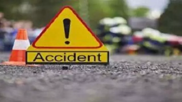 Balasore में बस हादसा 5 घायल Balasore में बस हादसा 5 घायल