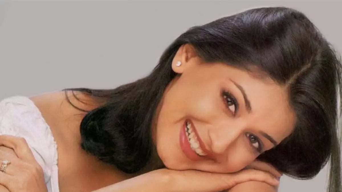 हम साथ-साथ हैं में सलमान खान के साथ काम करने पर Sonali Bendre हम साथ-साथ हैं में सलमान खान के साथ काम करने पर Sonali Bendre