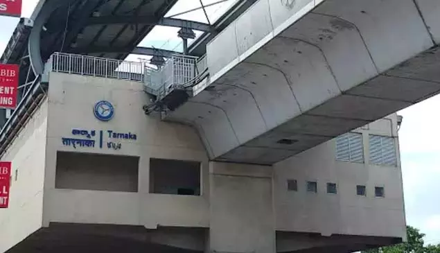 Telangana: ट्रैफिक पुलिस ने स्कूल खुलने से पहले तरनाका जंक्शन को बंद कर दिया Telangana: ट्रैफिक पुलिस ने स्कूल खुलने से पहले तरनाका जंक्शन को बंद कर दिया