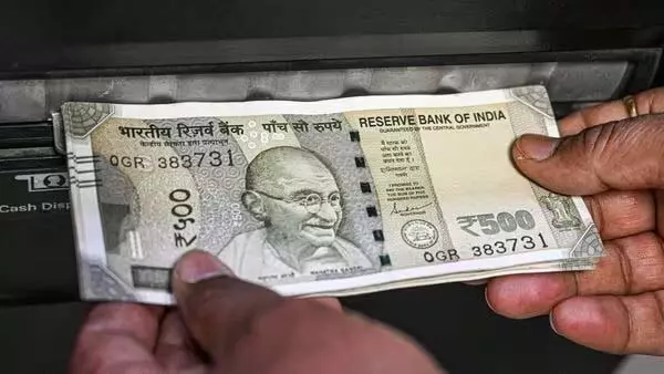 2026 में ‘नोटबंदी’ की अफवाहों के बीच भारत सरकार ने 500 रुपये के नोट पर प्रतिबंध लगाने से किया इनकार 2026 में ‘नोटबंदी’ की अफवाहों के बीच भारत सरकार ने 500 रुपये के नोट पर प्रतिबंध लगाने से किया इनकार