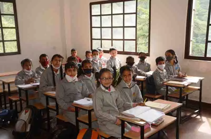 Himachal Pradesh में 621 स्कूल बंद, विलय या डाउनग्रेड किए जाएंगे Himachal Pradesh में 621 स्कूल बंद, विलय या डाउनग्रेड किए जाएंगे