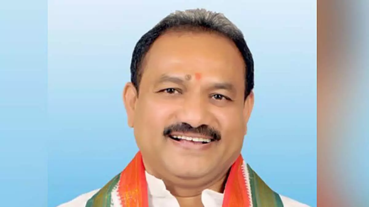 टीपीसीसी प्रमुख ने ईटाला पर केसीआर को बचाने का लगाया आरोप टीपीसीसी प्रमुख ने ईटाला पर केसीआर को बचाने का लगाया आरोप