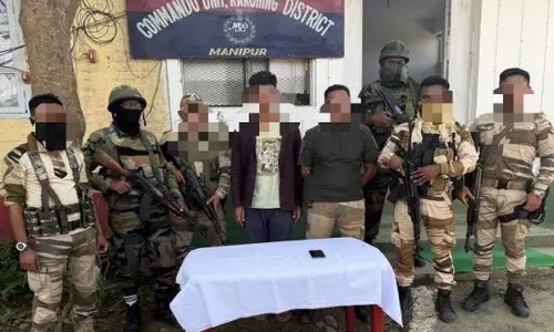 Manipur: पुलिस ने जबरन वसूली में शामिल उग्रवादियों को गिरफ्तार किया Manipur: पुलिस ने जबरन वसूली में शामिल उग्रवादियों को गिरफ्तार किया