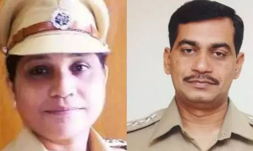 Maharashtra : पुलिस फेरबदल में 11 एसीपी का तबादला, 10 को मुंबई और एक को नासिक भेजा गया Maharashtra : पुलिस फेरबदल में 11 एसीपी का तबादला, 10 को मुंबई और एक को नासिक भेजा गया