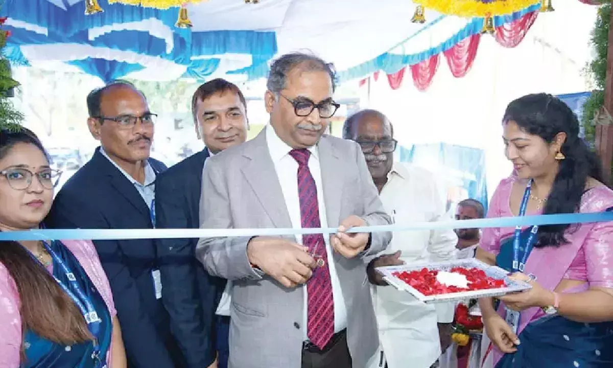 Andhra: पुनर्निर्मित आईओबी शाखा का उद्घाटन Andhra: पुनर्निर्मित आईओबी शाखा का उद्घाटन